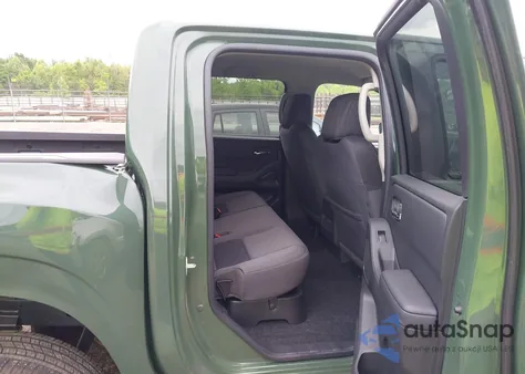 2025 Nissan Frontier Sv 4X4 z USA, uszkodzony, nr VIN 1N6ED1EK8SN610824